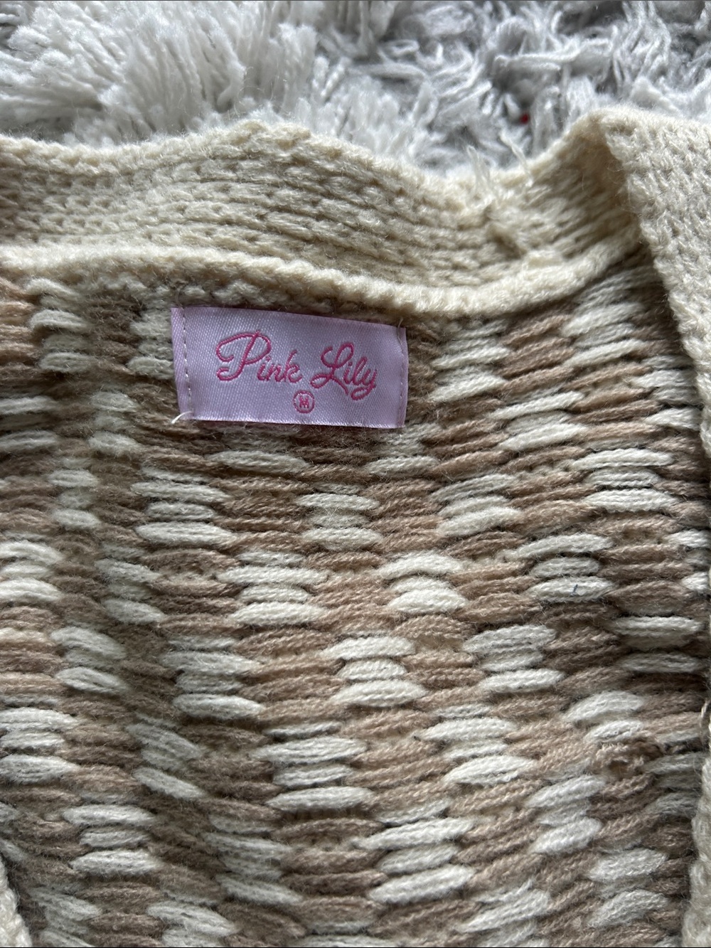 Pink Lily Cream & Taupe Mixed-Stitch V-Neck Button Cardigan - Picture 2 of 6